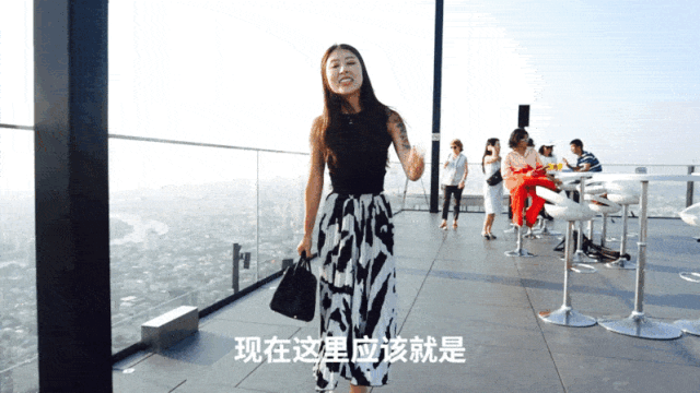 如果登顶到78楼体验空中栈道和云顶观景台,成人票就是965泰铢/人,儿童