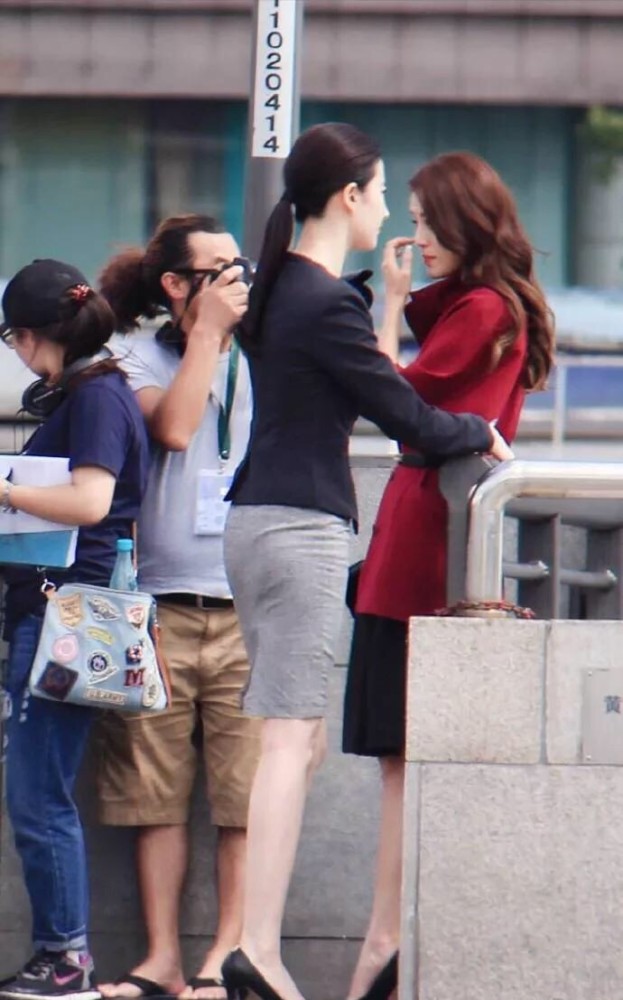 刘亦菲穿职场装,这是我见过最有仙气的职业装