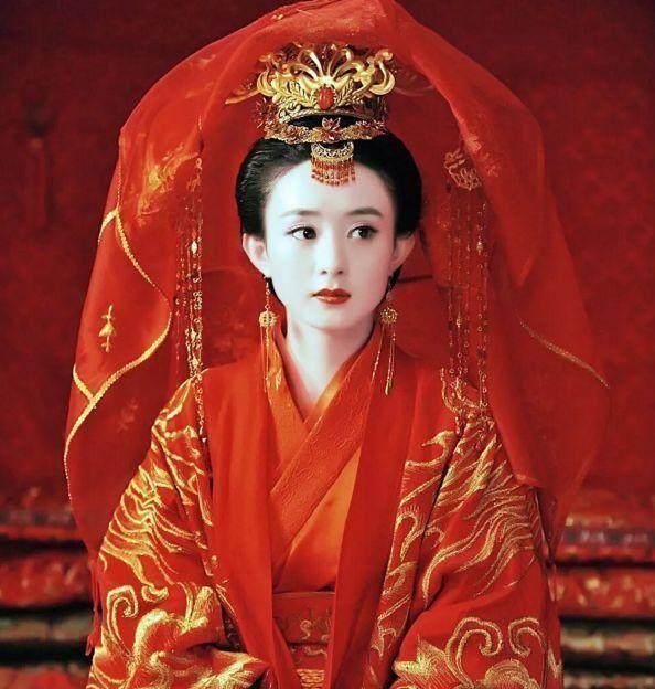 黄圣依在电视剧《天仙配》中的新娘造型