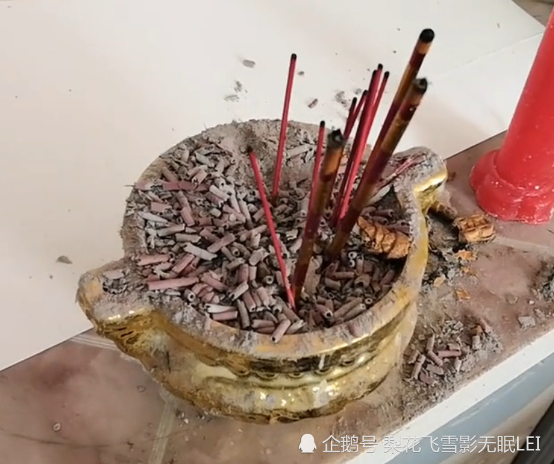 家里烧完的香灰记得要留下,厉害又实用,早知道就好了