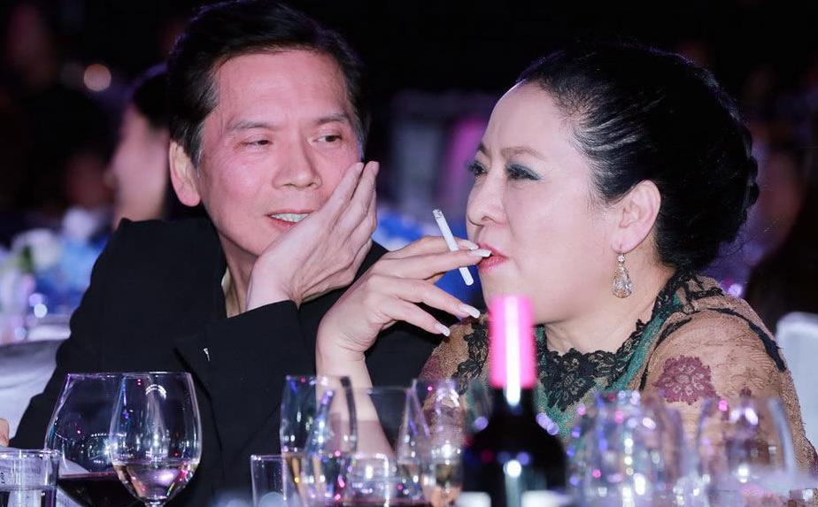 向太陈岚也曾是女神,肤白貌美像明星,颜值不输给儿媳郭碧婷!