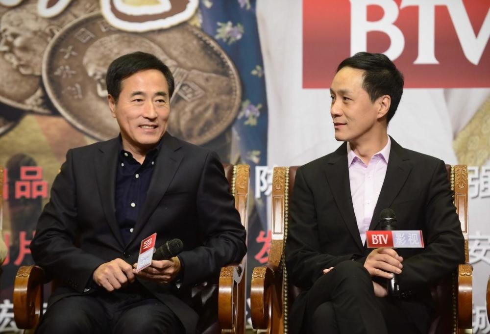 人物影像:杨立新,北京人,以情景喜剧《我爱我家》演员