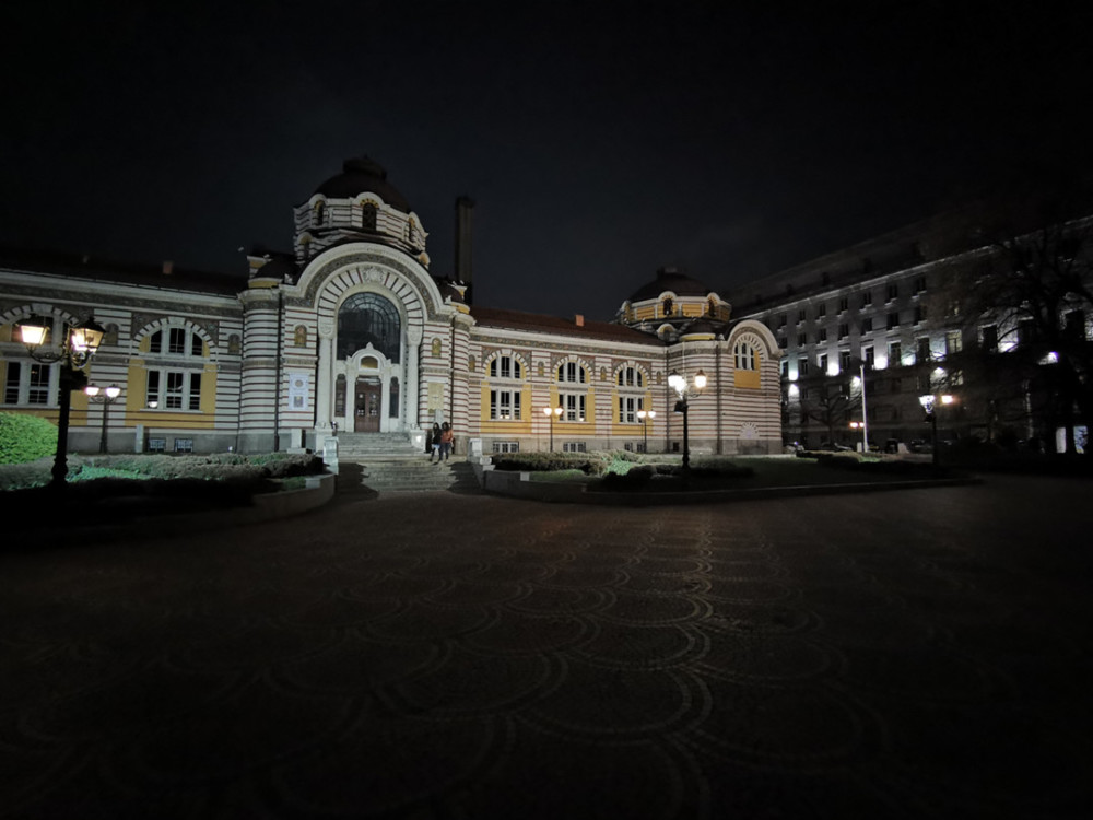 华为P30Pro拍照战群机:赢了苹果XS、三星S1