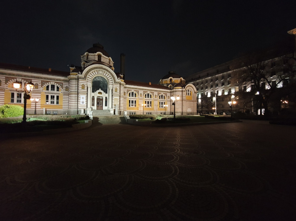 华为P30Pro拍照战群机:赢了苹果XS、三星S1