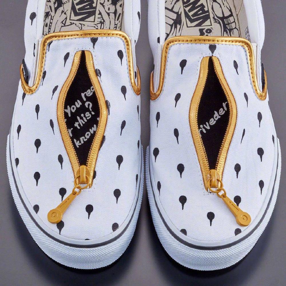 jojo黄金之风"联名"vans:炫霸粉 爱心,拉锁玄机太牛