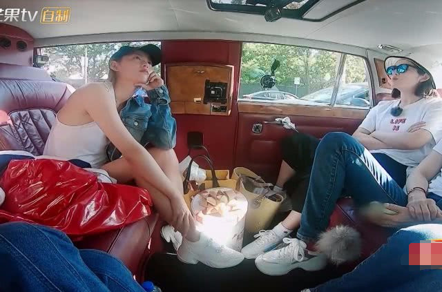 袁咏仪发脾气质疑买超,有谁注意张智霖解围说