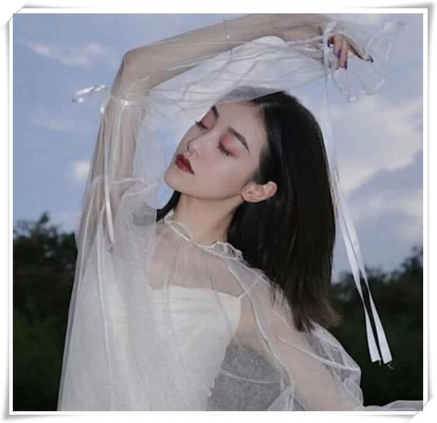 最近火了"仙女属性"闺蜜头像:女生这辈子最好的是闺蜜