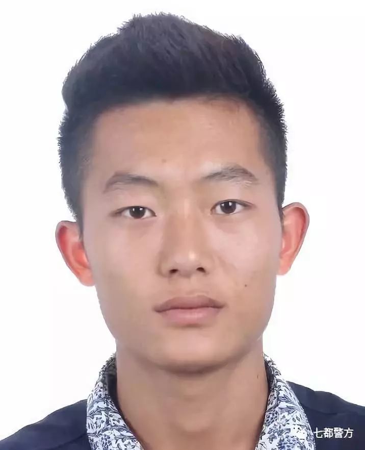 文山市公安局关于征集王文鑫,龙冈,任正源等人违法犯罪线索的通告