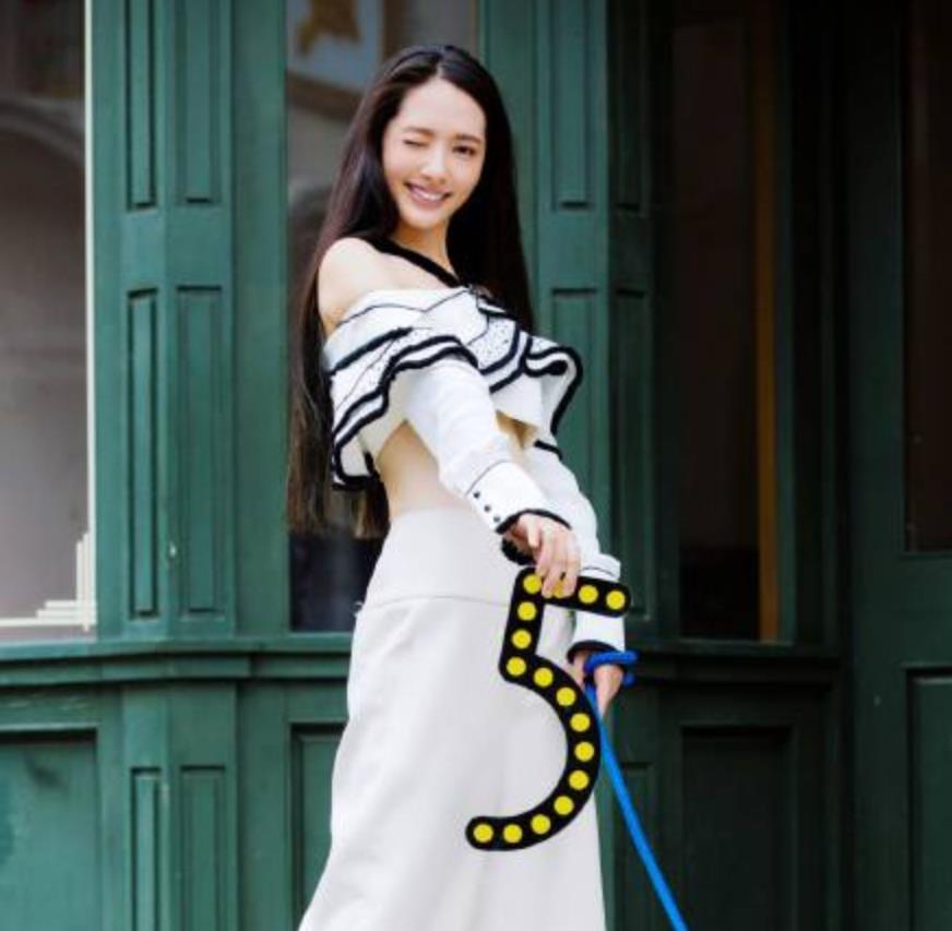 向佐的弟弟是向佑,得知妹妹的真实姓名,网友:没