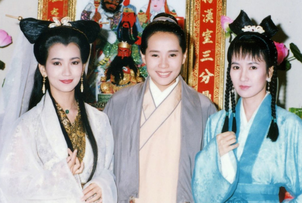 新白娘子传奇:都知道白素贞的名字,可谁知道小青的全名叫什么?