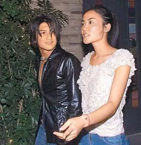 王菲和谢霆锋19年前合照曝光,原来天后也会娇