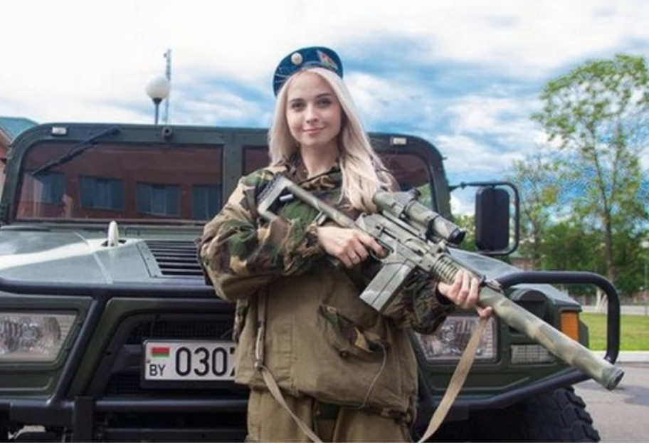 看完美国女兵训练,再看看俄罗斯女兵训练,才知道差距有多大
