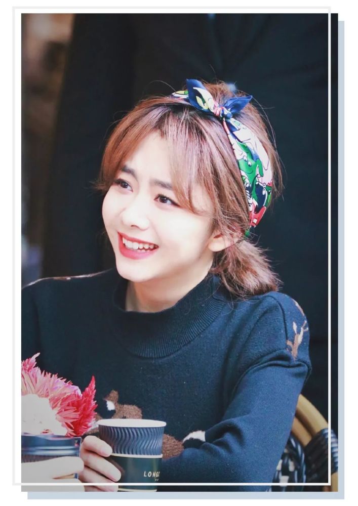 娜扎和谭松韵都是锁骨发,谁的造型更加有少女感?