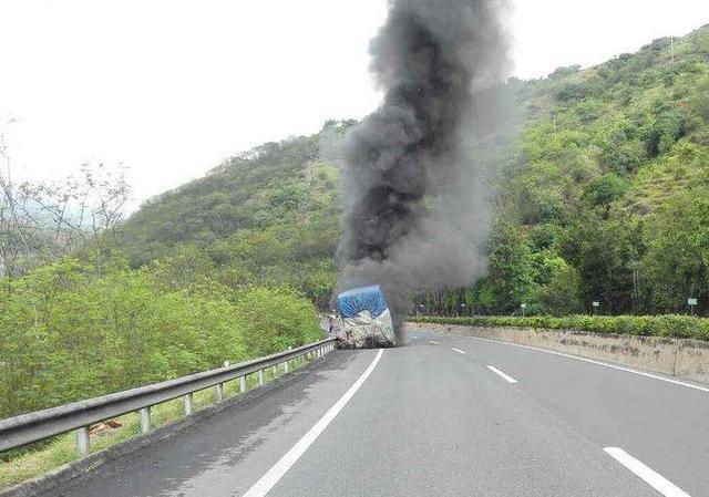 死亡公路,昆磨高速公路