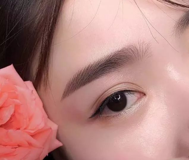 男女有别,在半永久纹眉操作技巧上竟然也有这种区别!