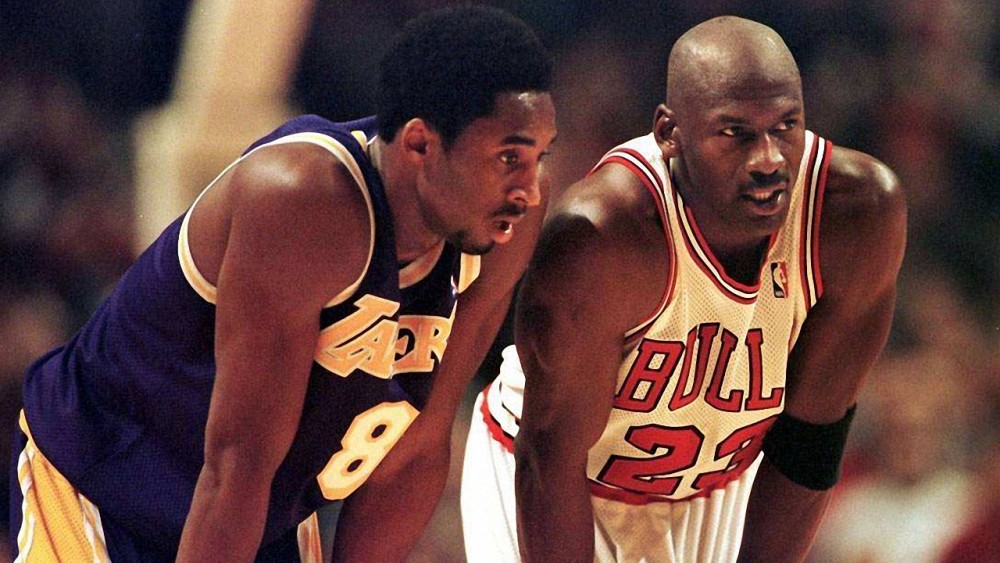 乔丹1米98的身高不算出众,在当时野兽盛行的nba甚至是很不起眼,但是