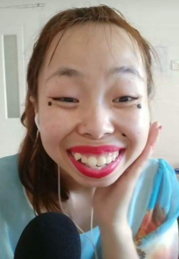 嘟嘟姐终于开播,消失多月疑似去整容,如今容貌已经不再是丑八怪