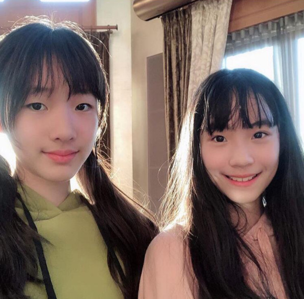 小s大女儿颜值太高!从小习舞气质出众,13岁肤白貌美长腿吸睛