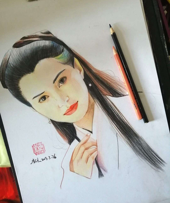 52岁李若彤晒素描版小龙女,还在评论区为粉丝送上粤语