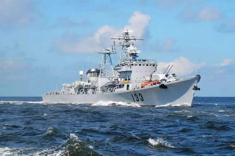 平成元年和平成31年,1989和2019年中国海军主力舰一览
