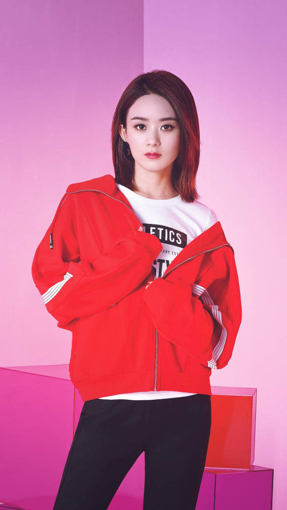 不老女神赵丽颖穿红色好好看,很有邻家小姐姐的的韵味