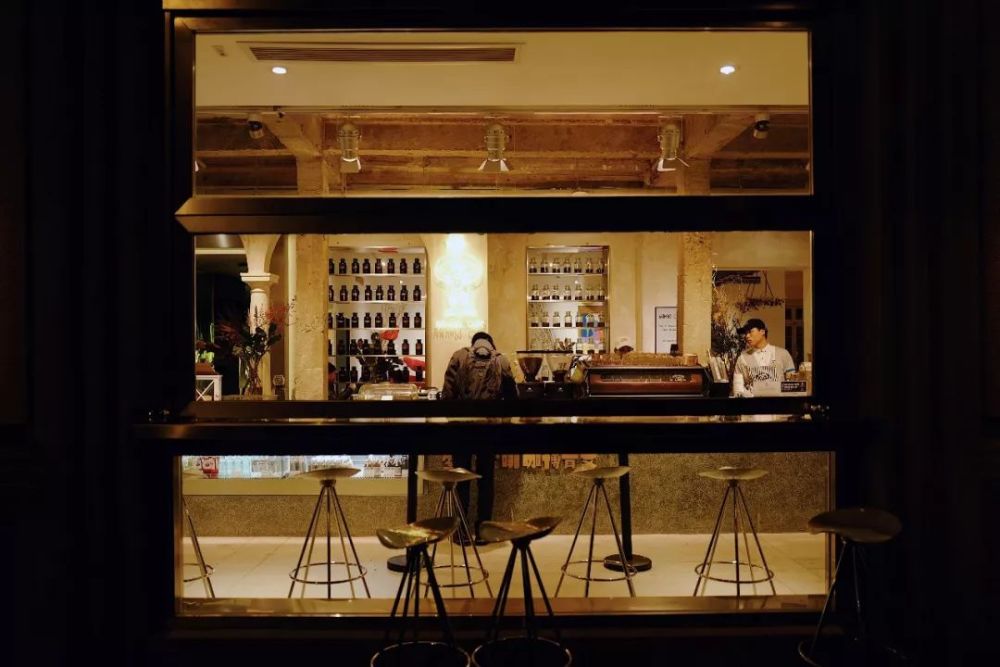 akimbo cafe