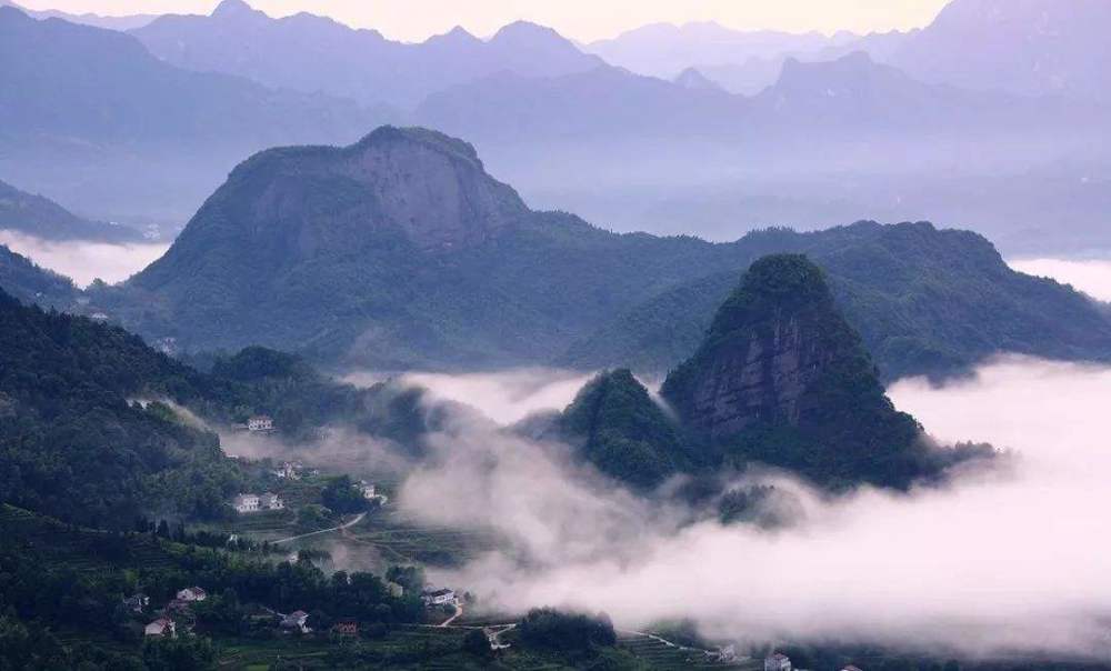 湖南最高的三座山峰,不是衡山和天门山,仅是这三座高峰!