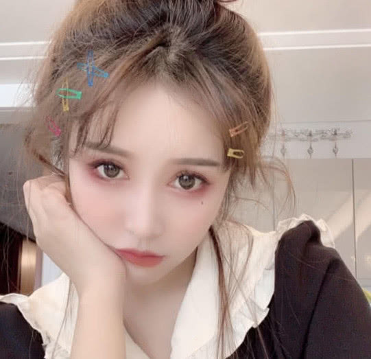 这3种00后女生,颜值爆表,中了一个你就是"校花"
