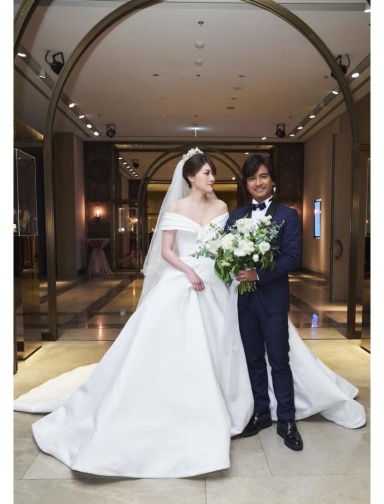 动力火车50岁尤秋兴终于结婚,张宇she成员等圈内好友送祝福