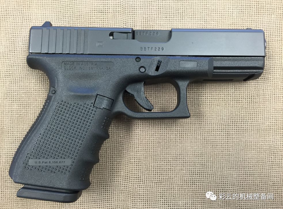 40s&w口径的glock23手枪