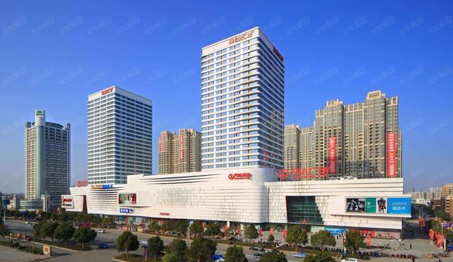 一年收租328亿,等于香港四大富豪的总和,他才