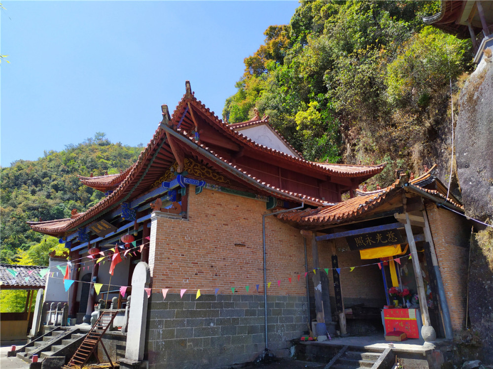 宝峰山,腾冲市,宝峰寺,西山,三清殿,吕祖殿