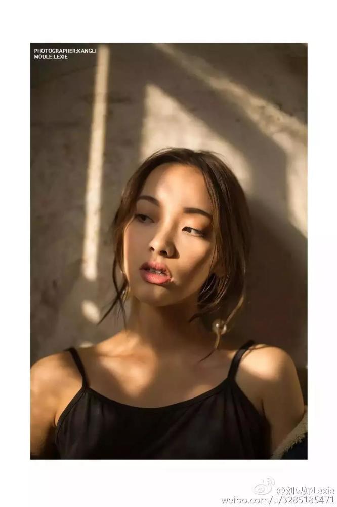 18岁大陆女rapper,十八岁女rapper仙踪门 说唱圈:国内比较swag的女性rapper