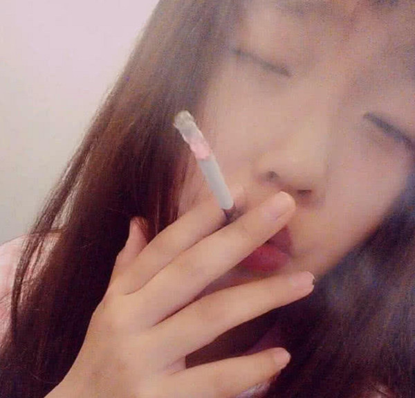 初中生抽烟不承认?班主任:这3点藏不住,一抓一个准