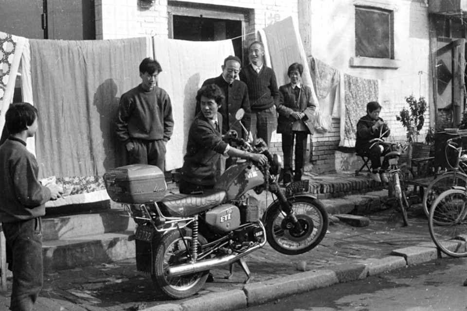 80年代,老照片,北京,自行车,摩托车