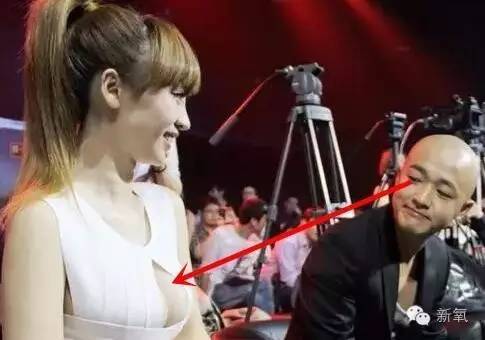 乳神柳岩的胸居然垂成这样,林志玲刘嘉玲纷纷