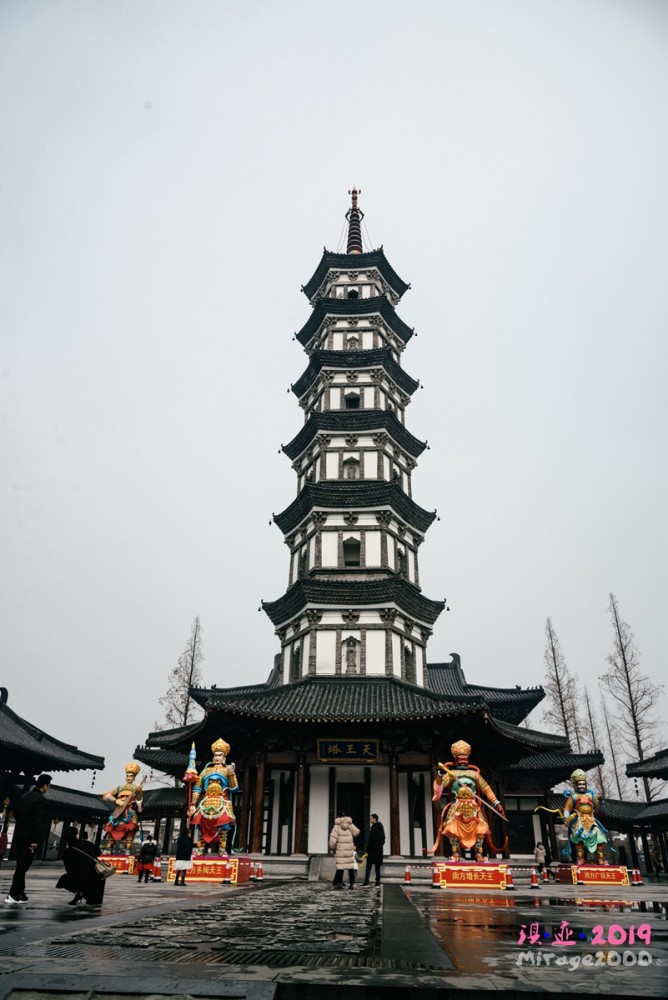 每个城市都有一条步行街,衢州这条叫水亭街