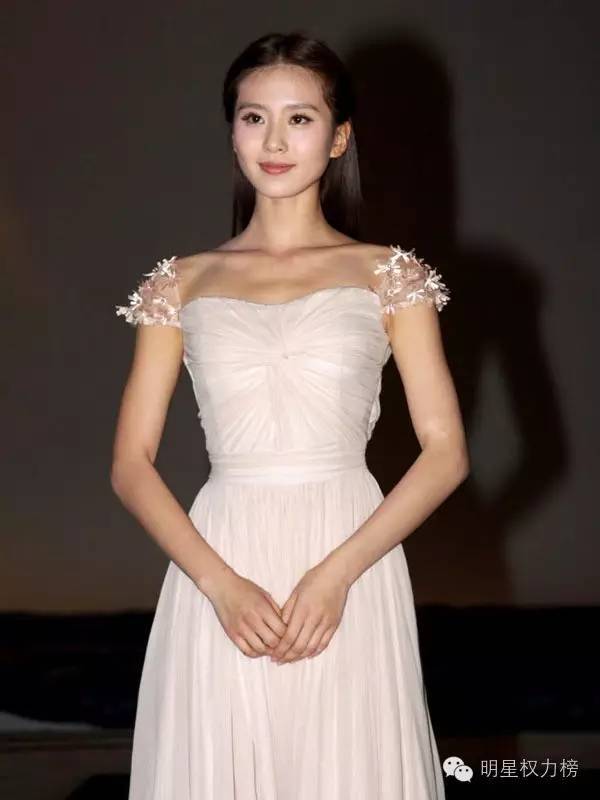 刘诗诗杨幂郑爽穿泳衣的样子都在这里了 谁更