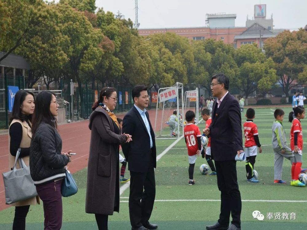 区初中"强校工程"工作例会在西渡学校召开