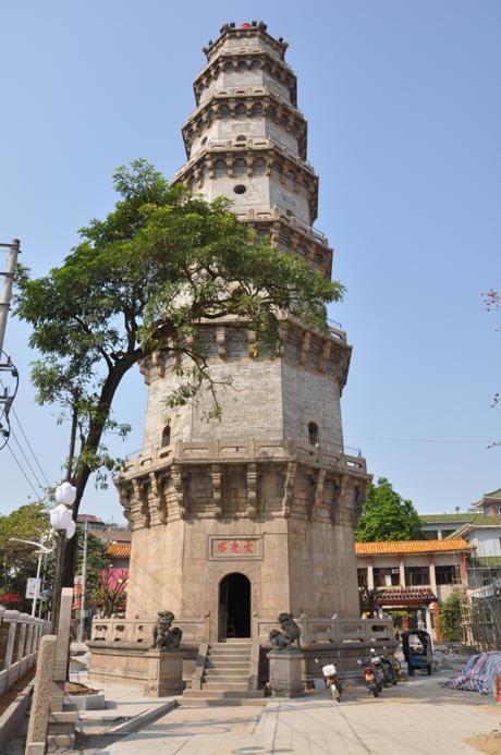 潮阳标志性建筑,粤东著名旅游名胜古迹,广东省汕头市文光塔