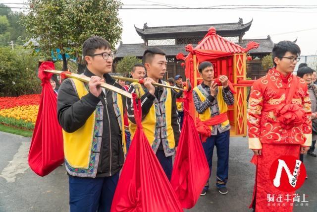 山村迎亲人简谱_山里迎亲人笛子简谱(3)