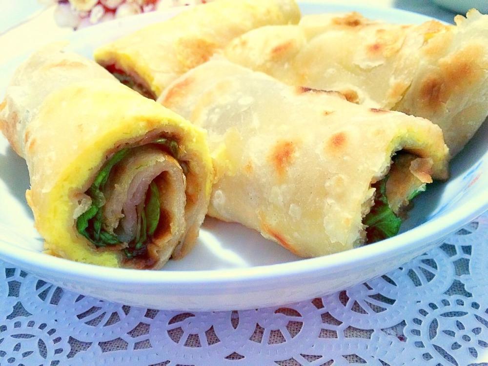 豆浆油条,米粉,包子,馒头,油条