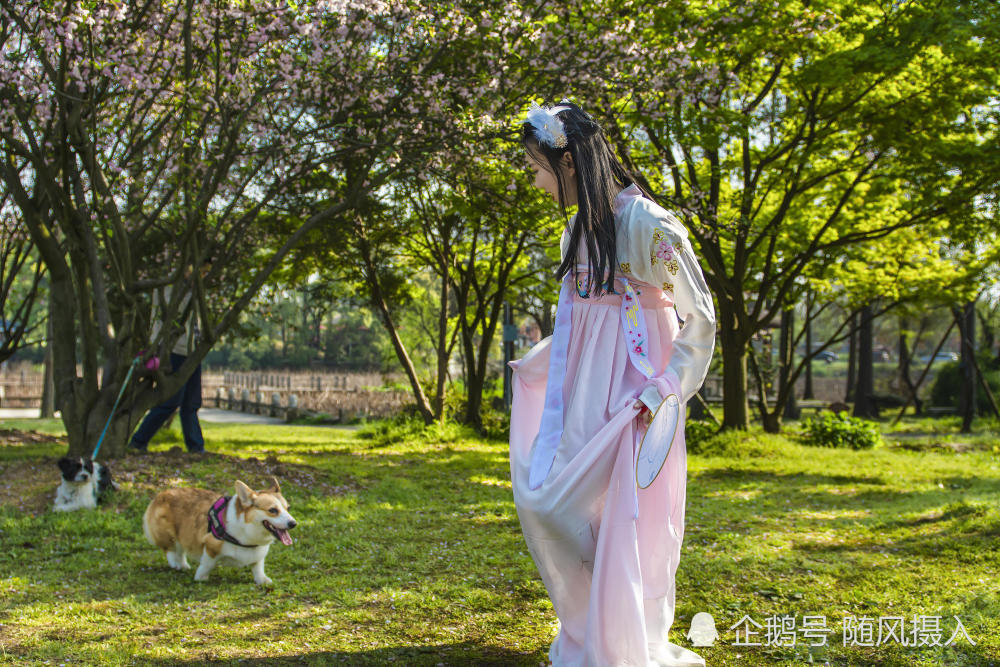 风景如画美人如斯,一组环境人像欣赏