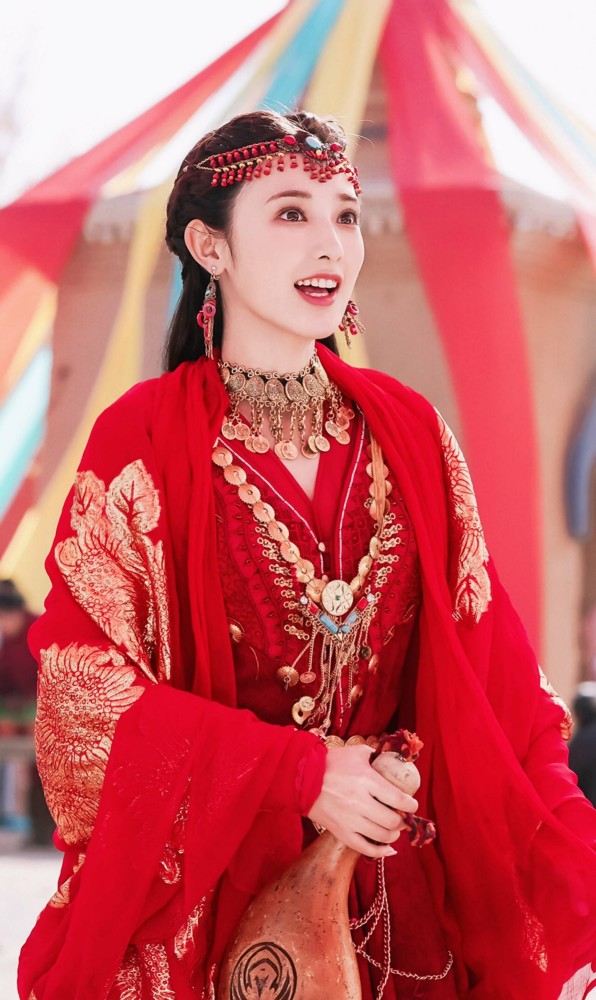 东宫:女性角色造型,小枫活泼瑟瑟温婉,哪一个最能撩动