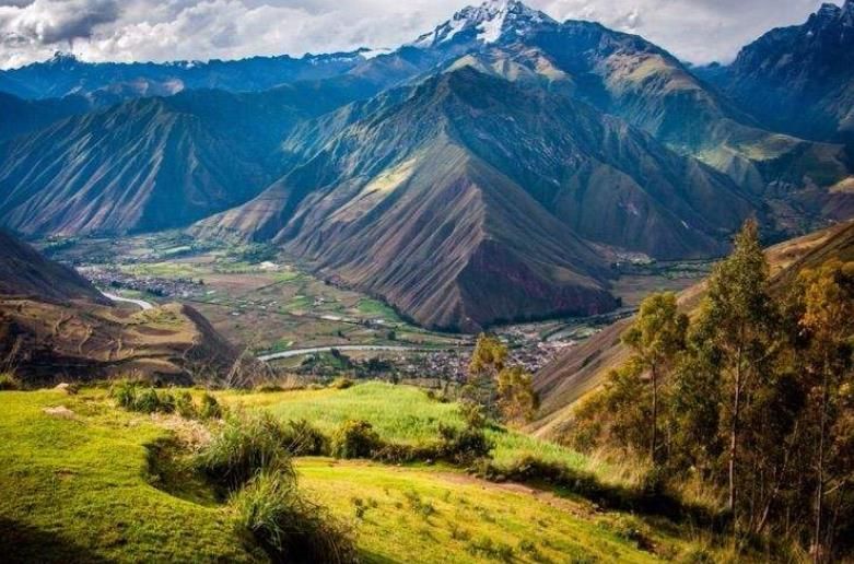 世界上最长的山脉,全长8900余公里,是喜玛拉雅山脉三倍多