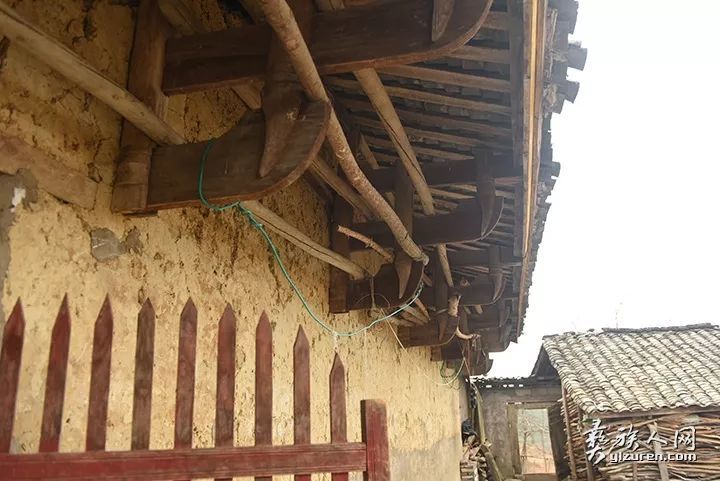 微观视界:彝族传统民居建筑保护和传承何去何从——彝