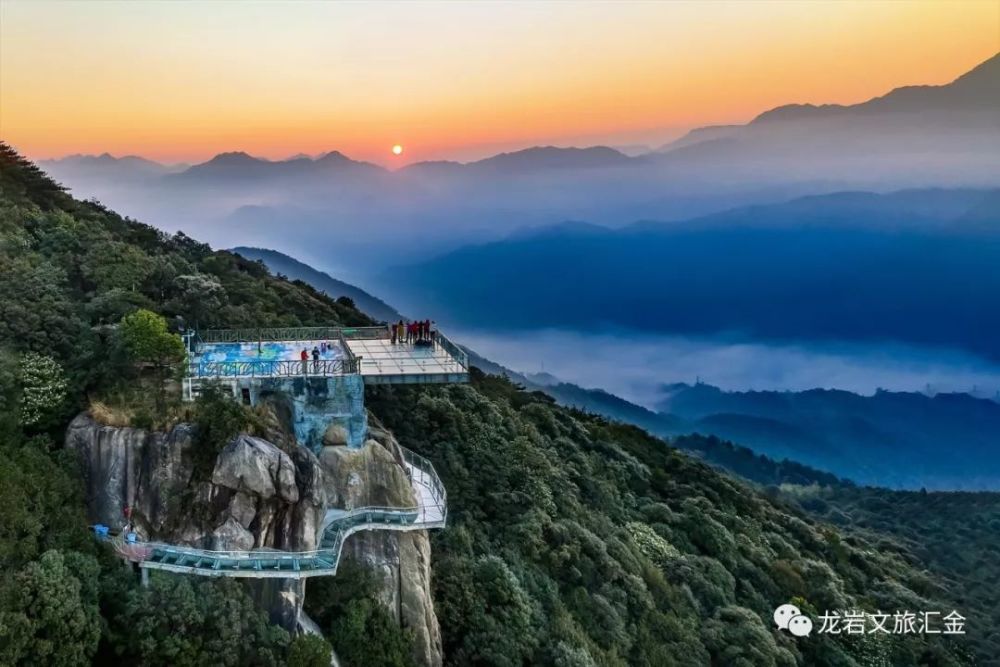 唐福龙/梅花山日出