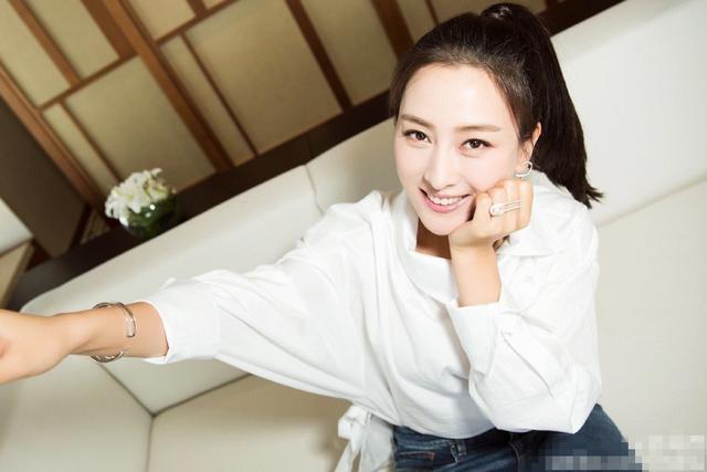 原來明星都是這麽自拍的，難怪都是高顔值大長腿！