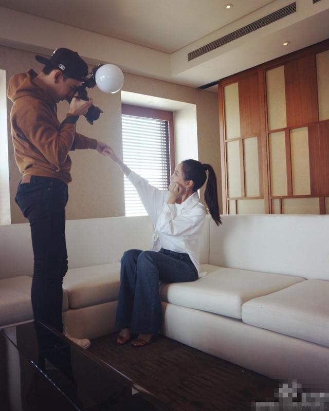 原來明星都是這麽自拍的，難怪都是高顔值大長腿！