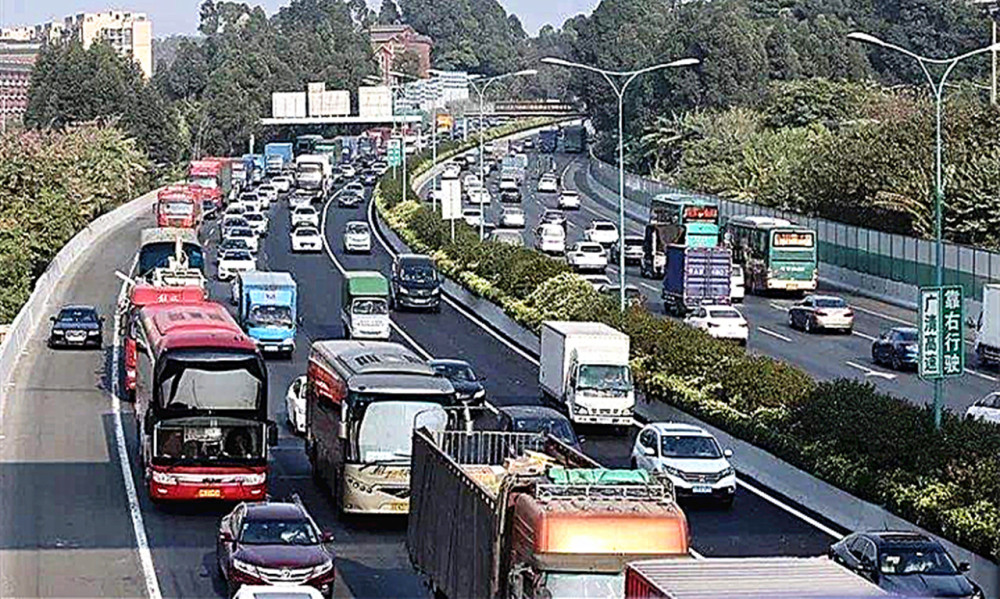 深圳人口骤降_深圳人口密度图